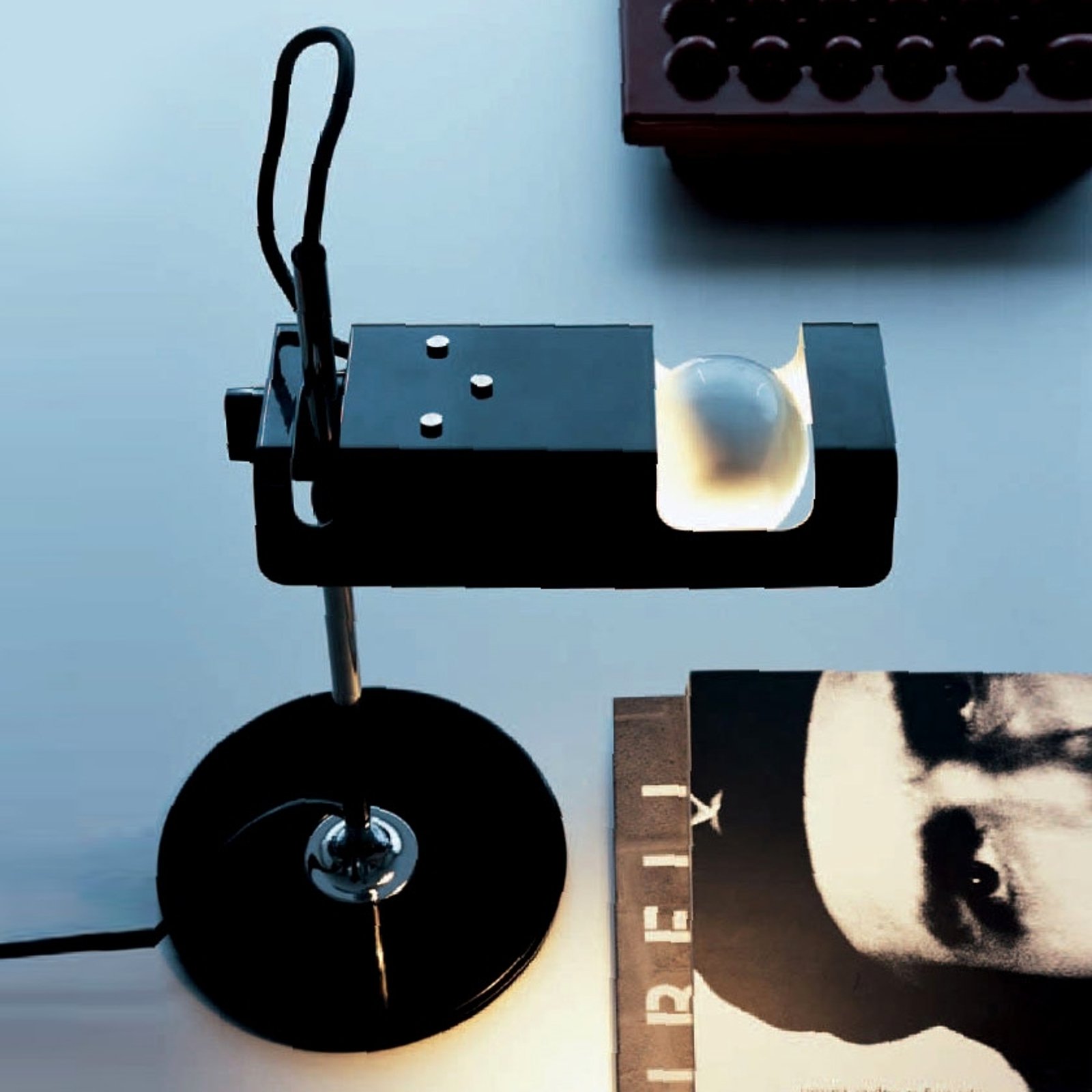 Horisontal bordlampe Spider, svart