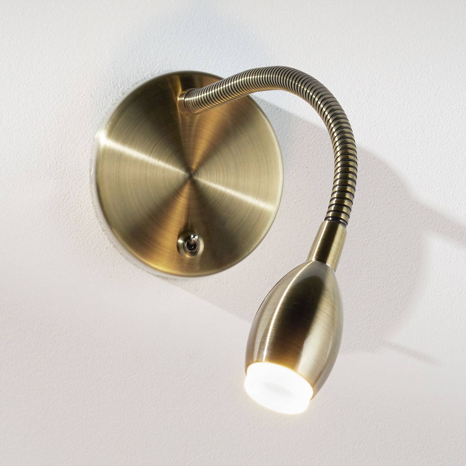 Fleksibel MARTA LED-vegglampe i antikk messing