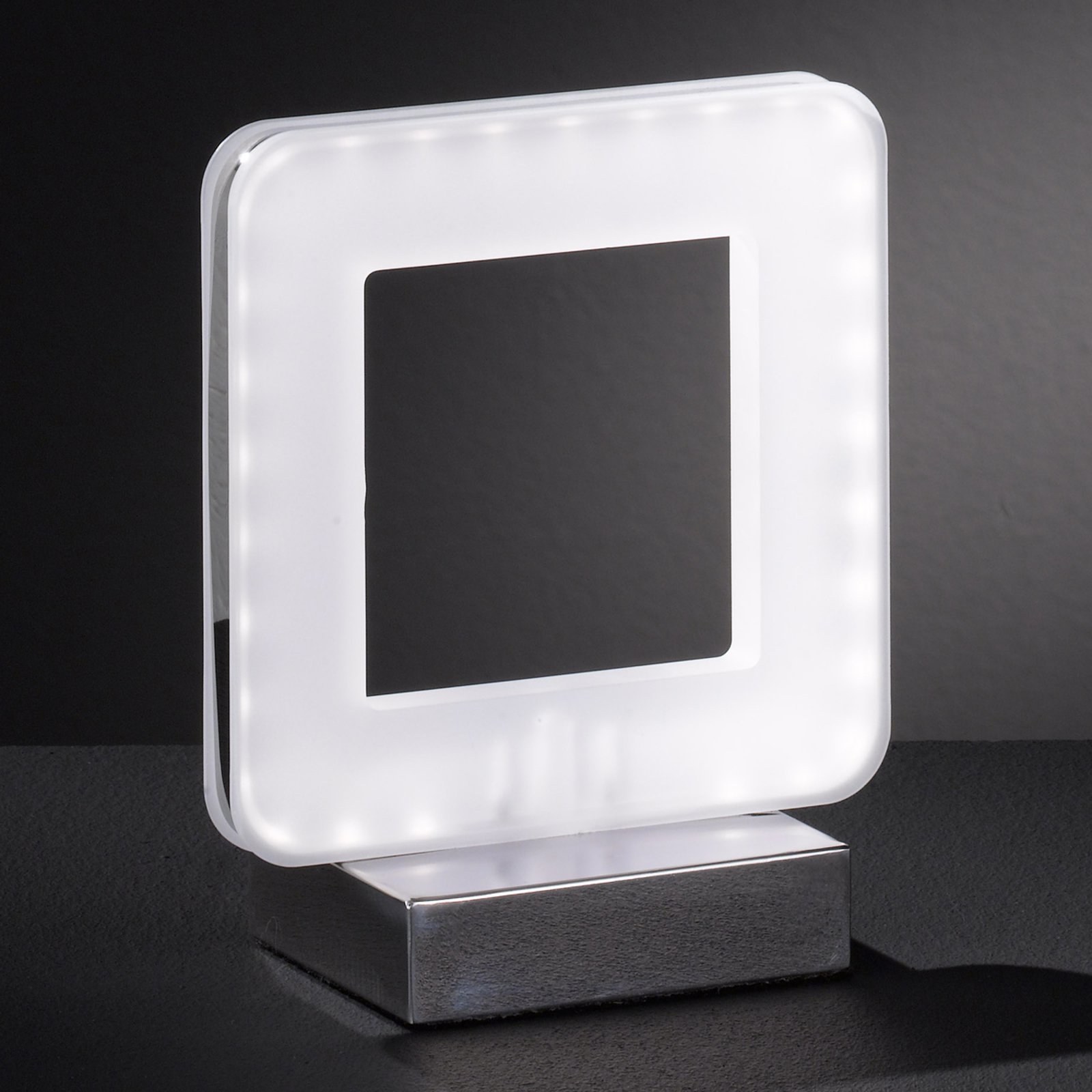 Toppmoderne LED-bordlampe Nic