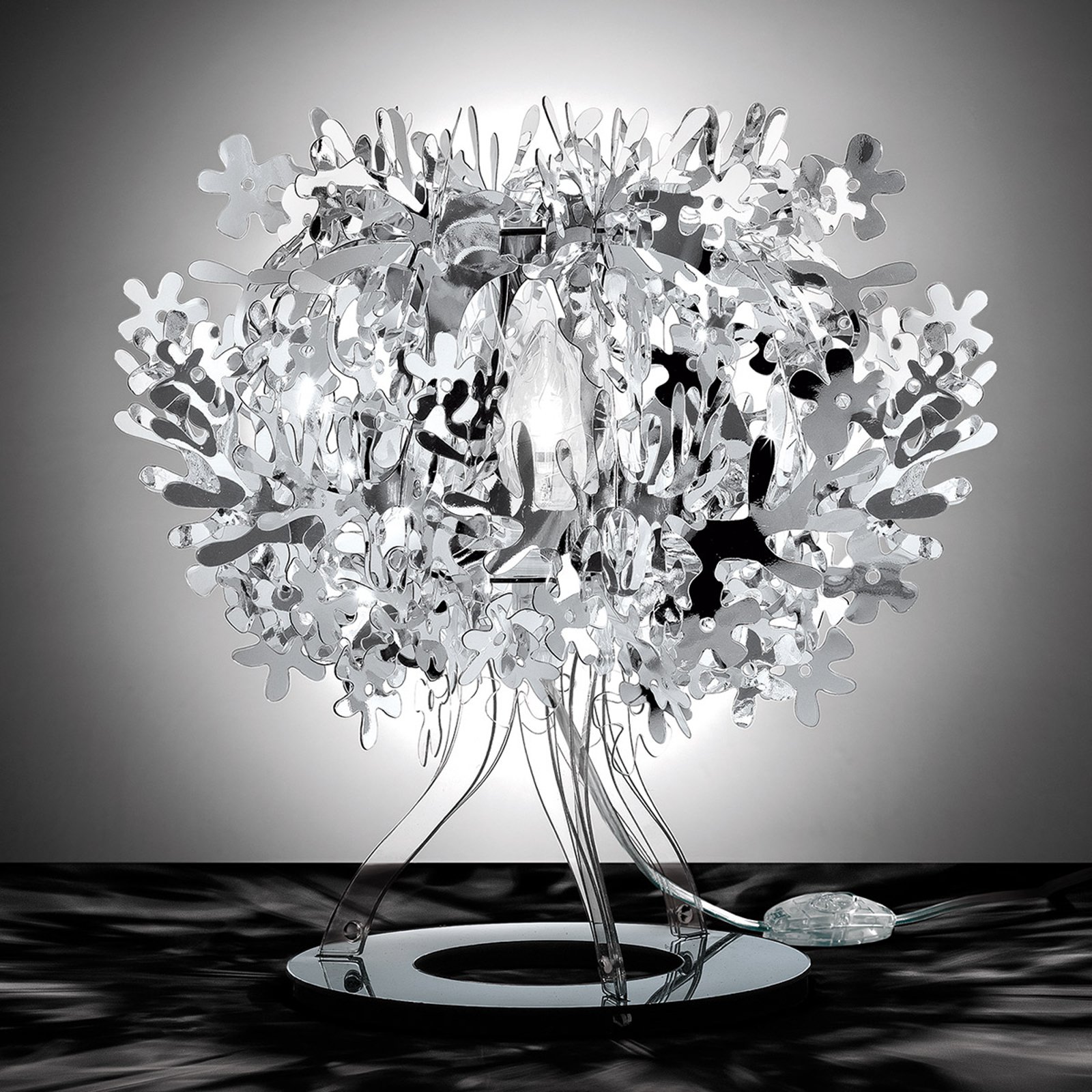 Sølvfarget designerbordlampe Fiorellina