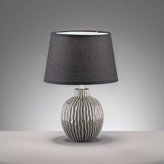 Bordlampe Anau med stoffskjerm og keramisk fot
