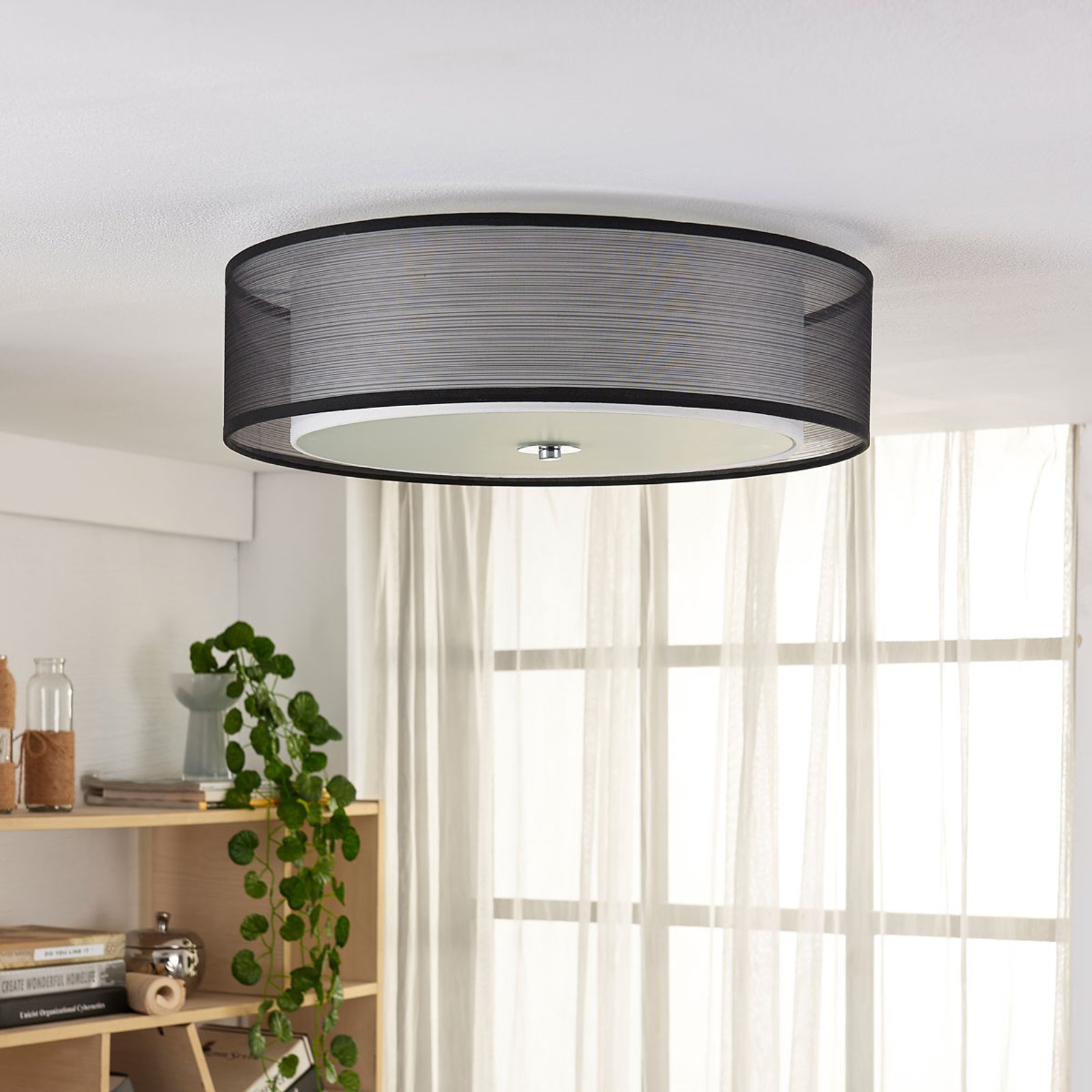 Easydim-taklampe Tobia med skjerm i organsa, LED