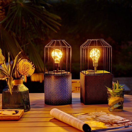 897611 LED-bordlampe med solcellemodul