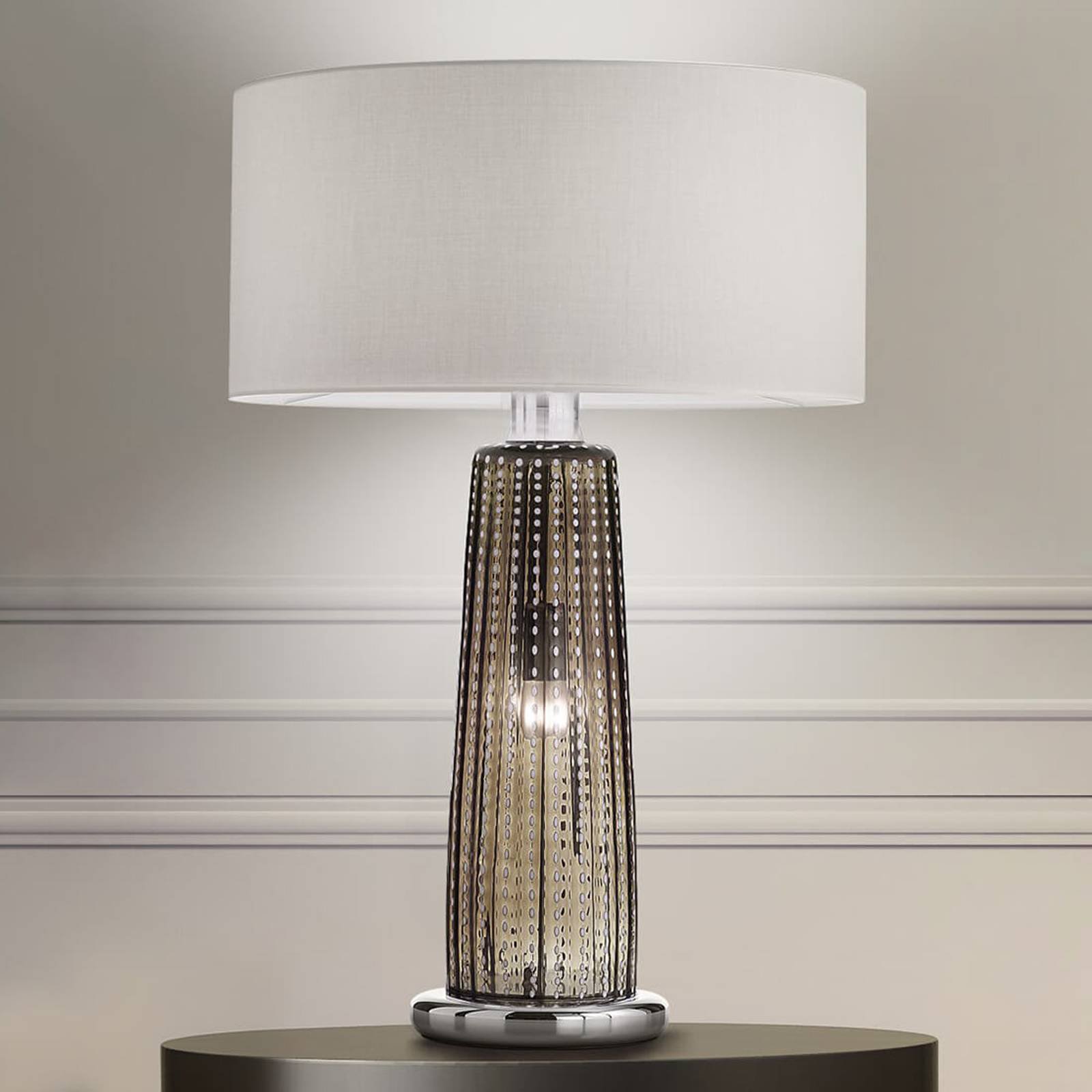 Bordlampe Perle, tekstilskjerm, grått glass