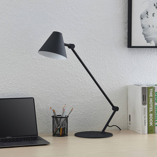 Lucande Phina bordlampe i svart, høydejust.