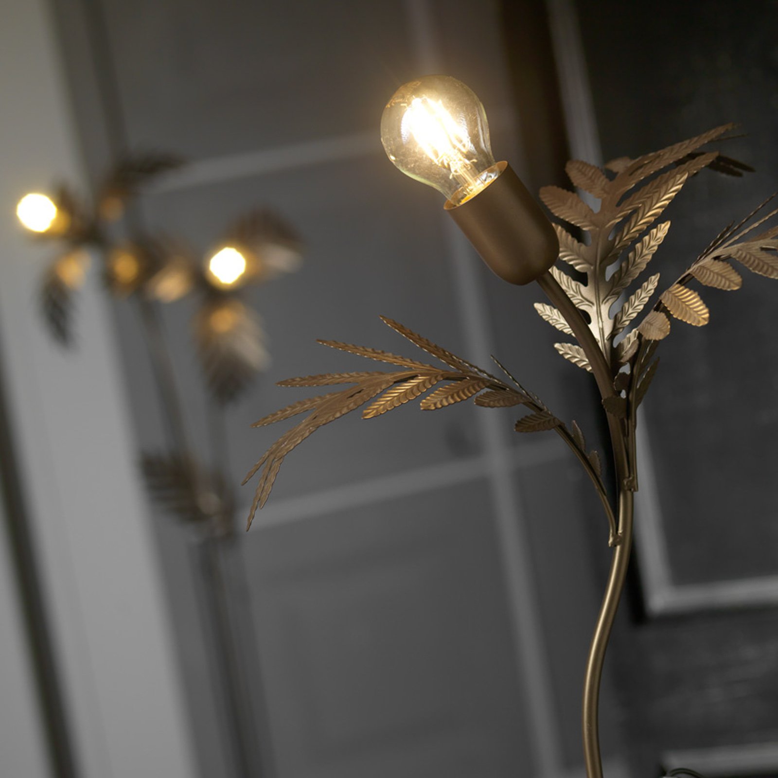 Bordlampe Dubai i bladstil, bronse