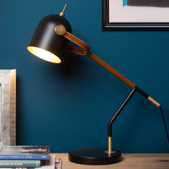 Skrivebordslampe Wayon i retrodesign