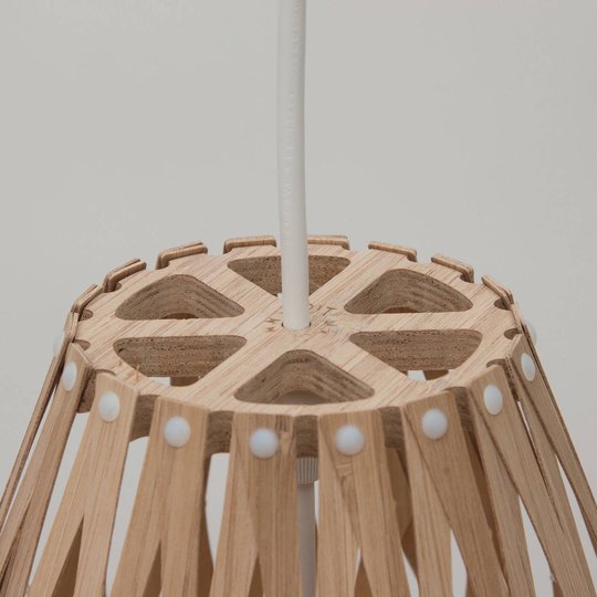david trubridge Koura pendellampe 75 cm karamell