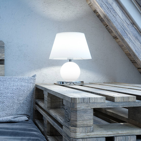 LED-bordlampe Luton 2 kule og skjerm