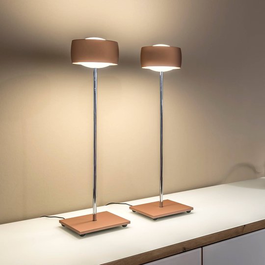 Med bevegelsesstyring – LED-bordlampe Grace kobber