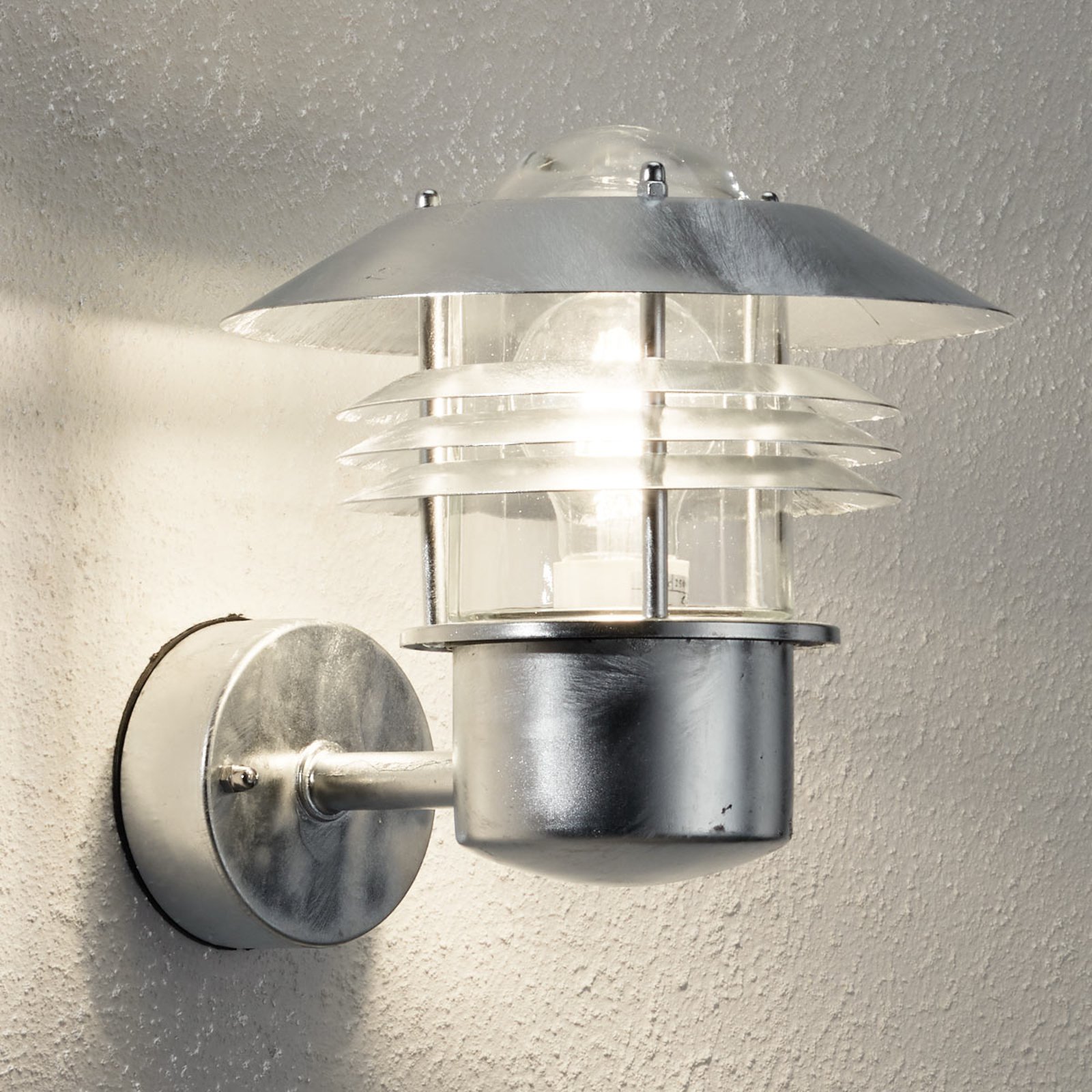 Tidløs Vejers utendørs vegglampe uten sensor