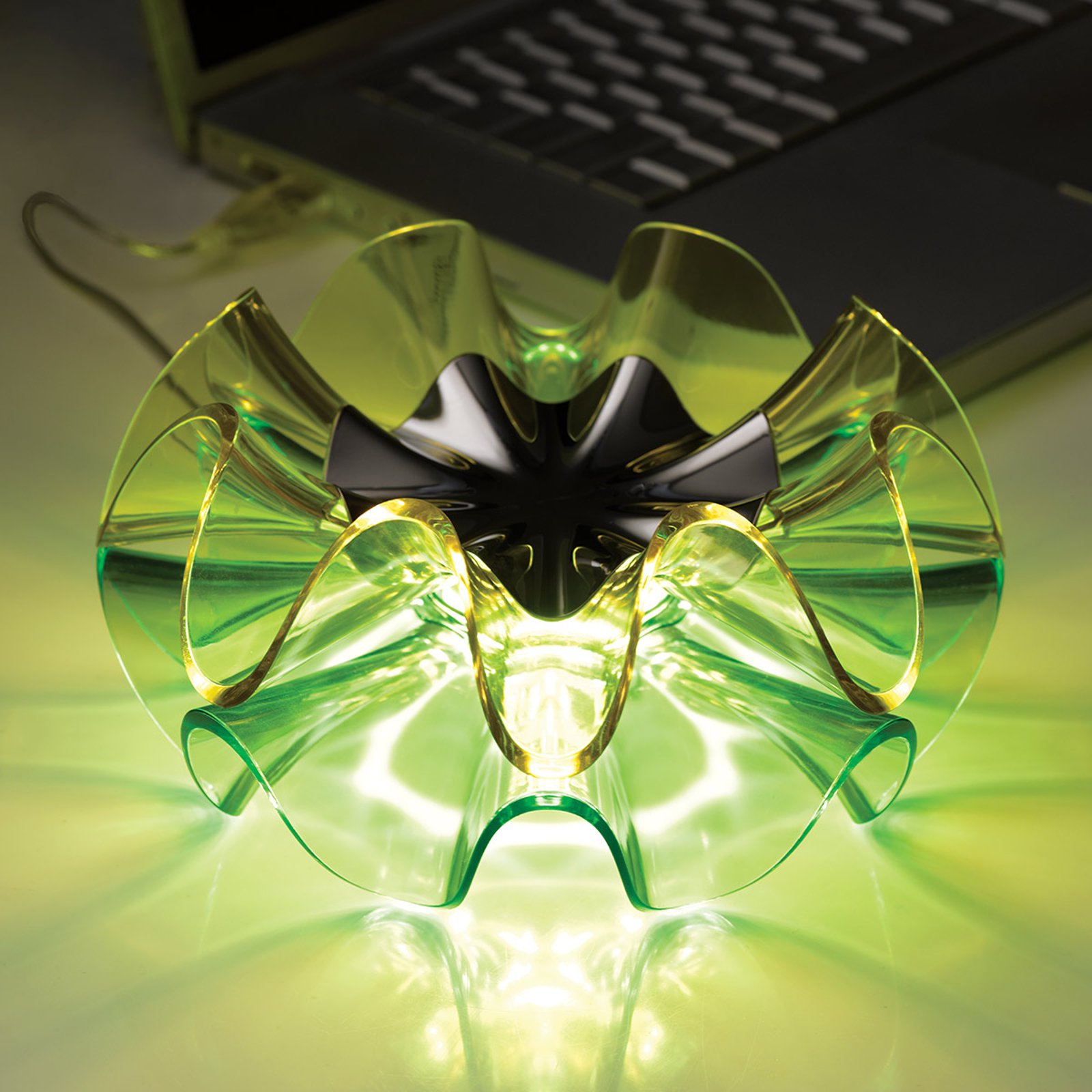 LED-designbordlampe Flamenca i grønn