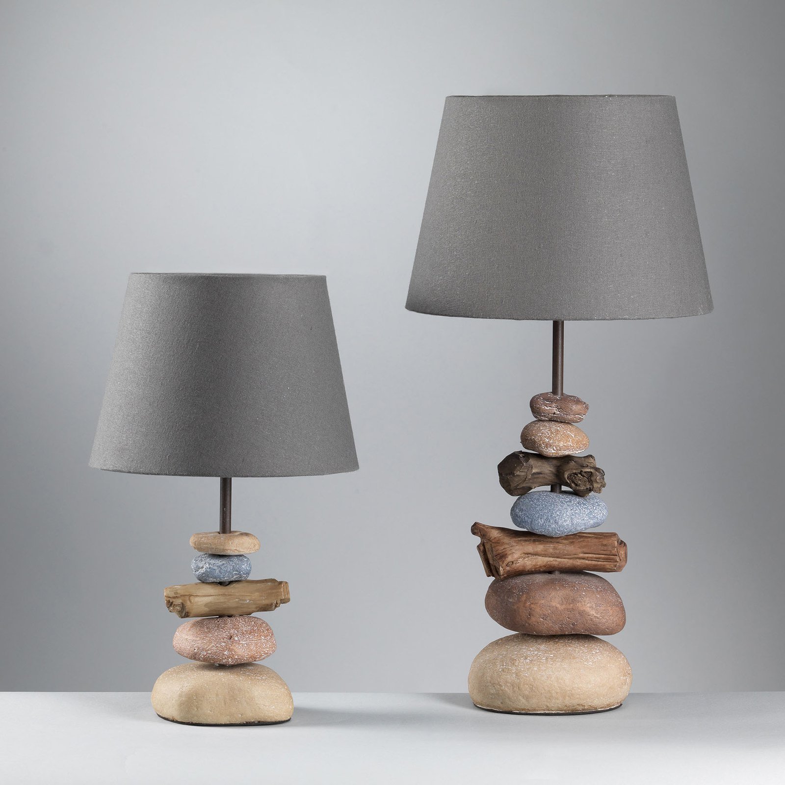 Bordlampe Vera, stoffskjerm og steindeko, 38 cm