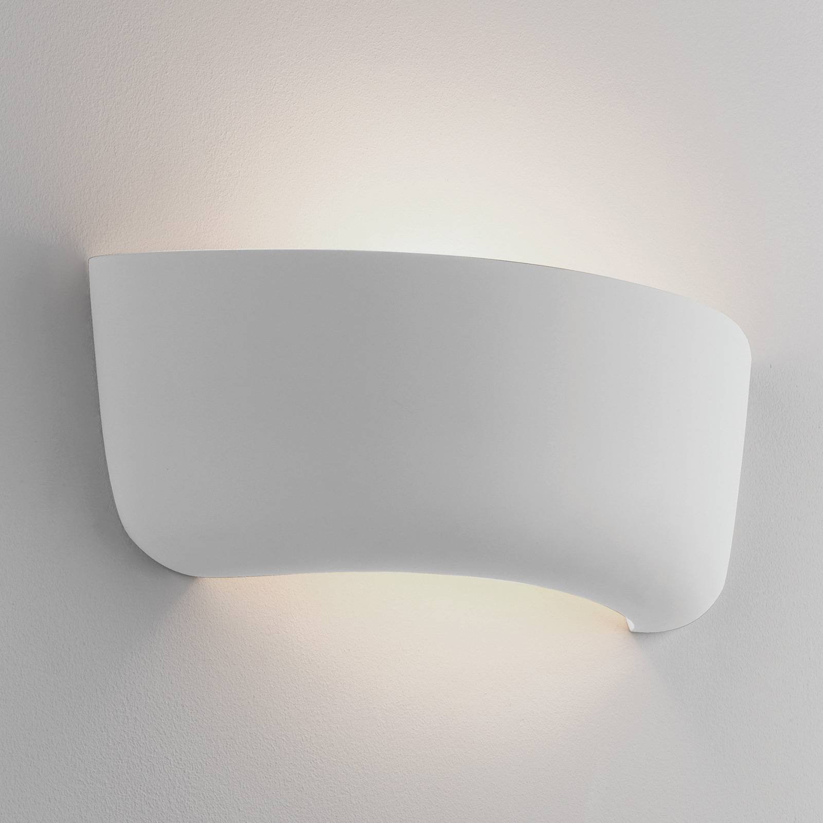 Astro Gosford 340 vegglampe av kermanikk, 34 cm