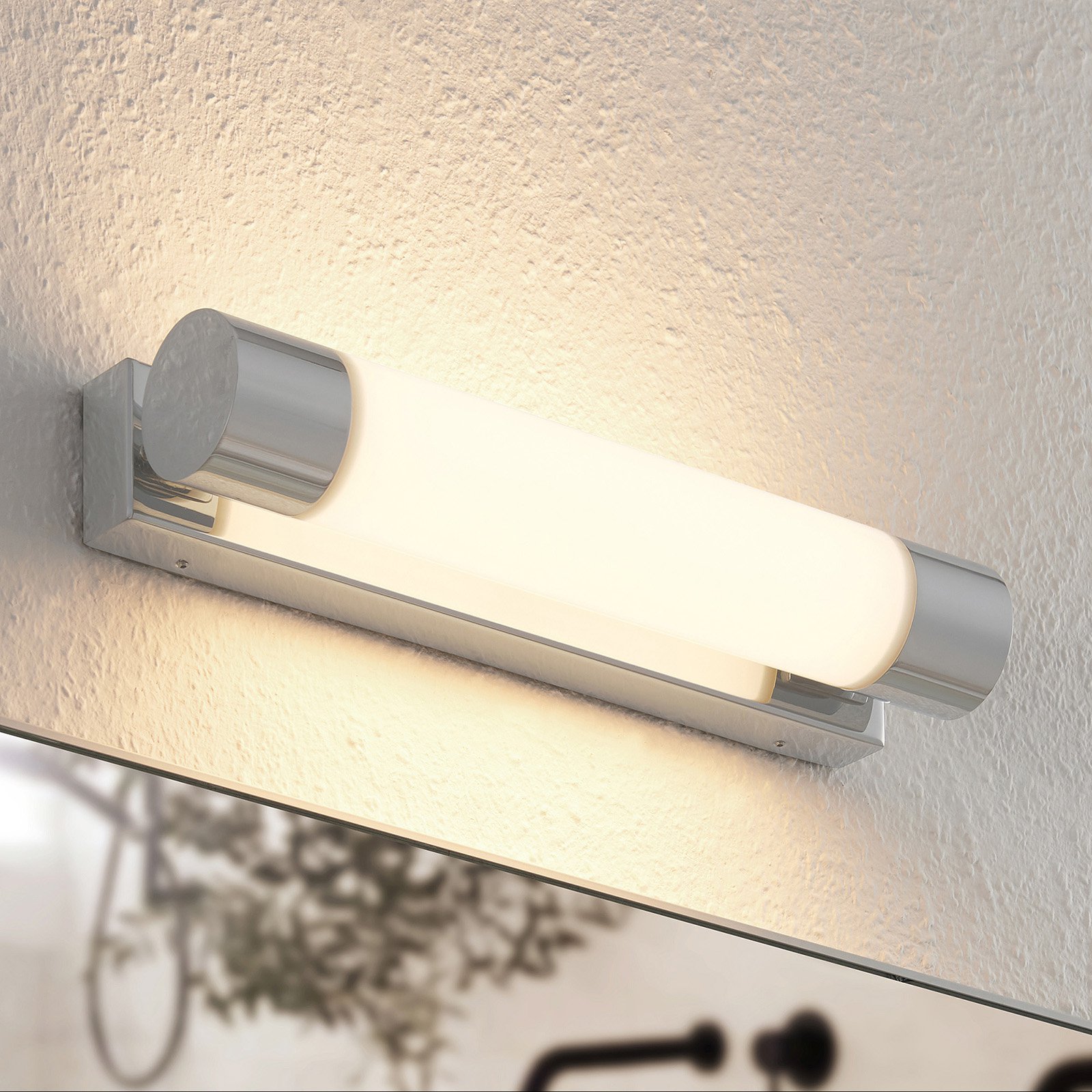 Lindby Hamina LED-speillampe til bad, 36 cm