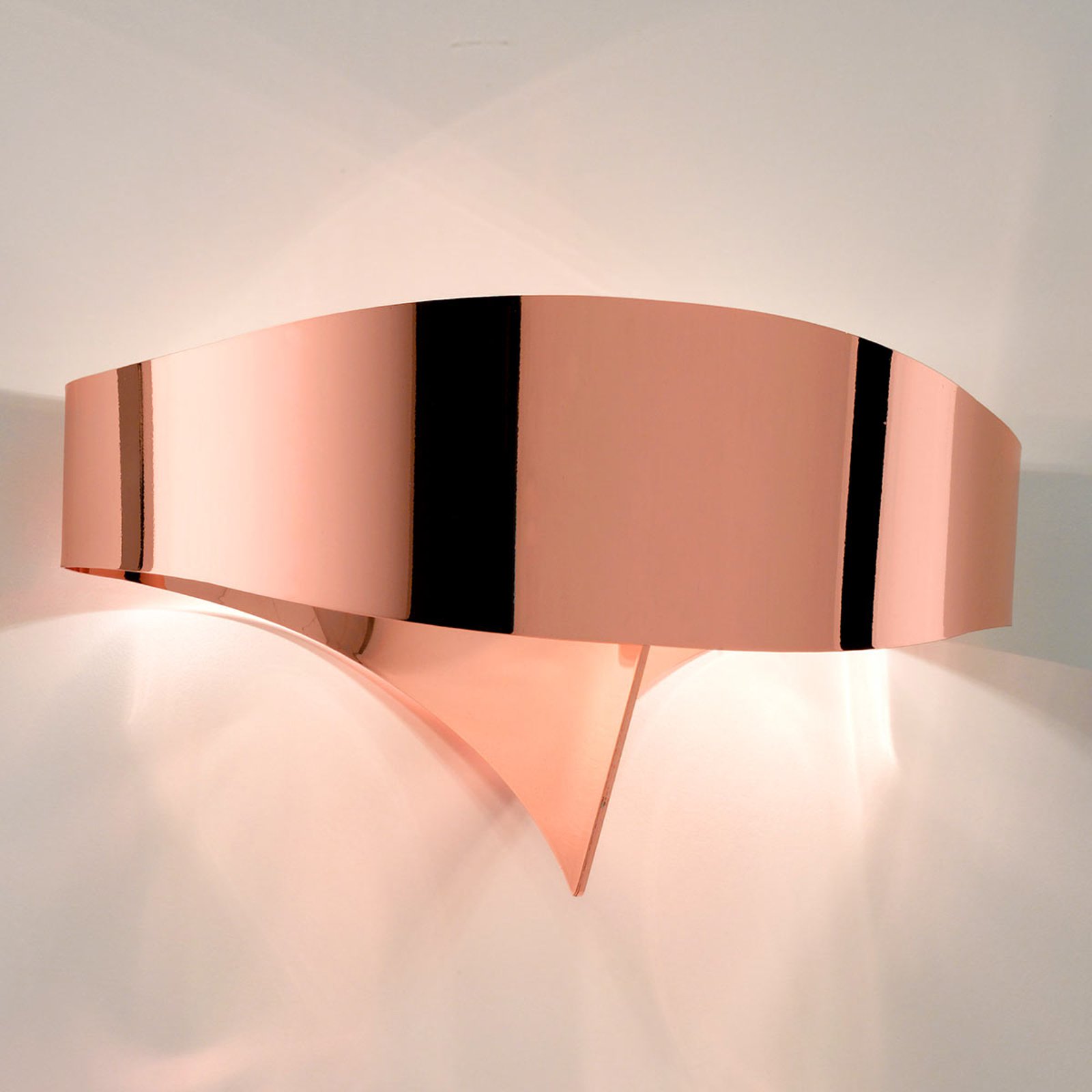 Kobberfarget designer-vegglampe Scudo