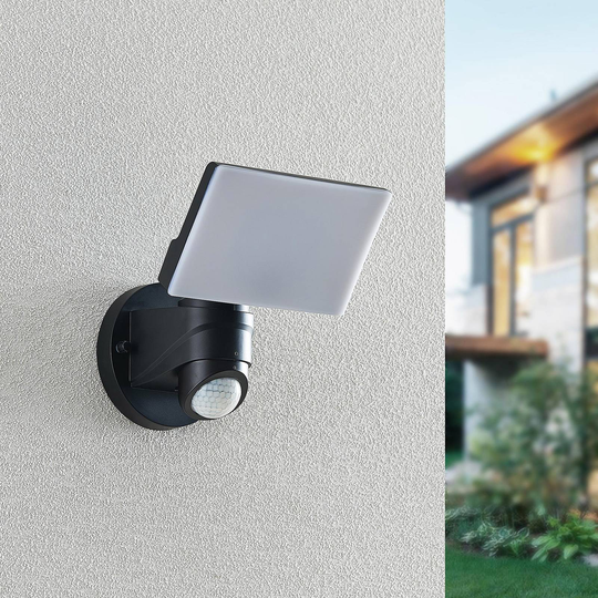 Prios Istani utendørs LED-veggspot med sensor