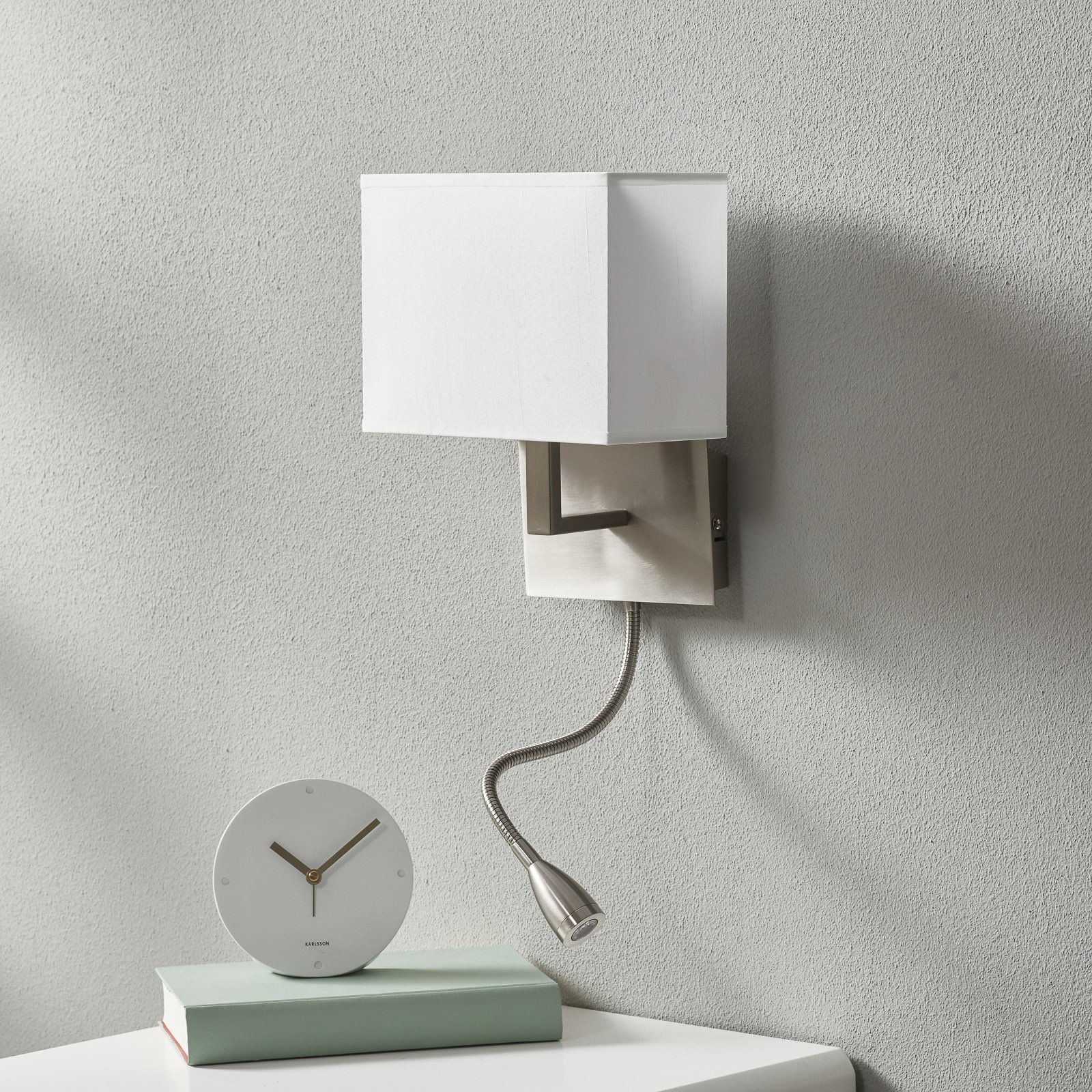 Vegglampe 6519 med LED-leselampe, sateng sølv