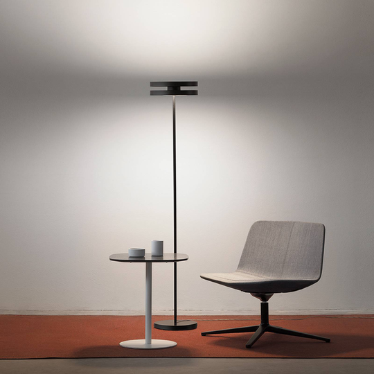 Prandina Machine F3 LED-gulvlampe opp/ned svart