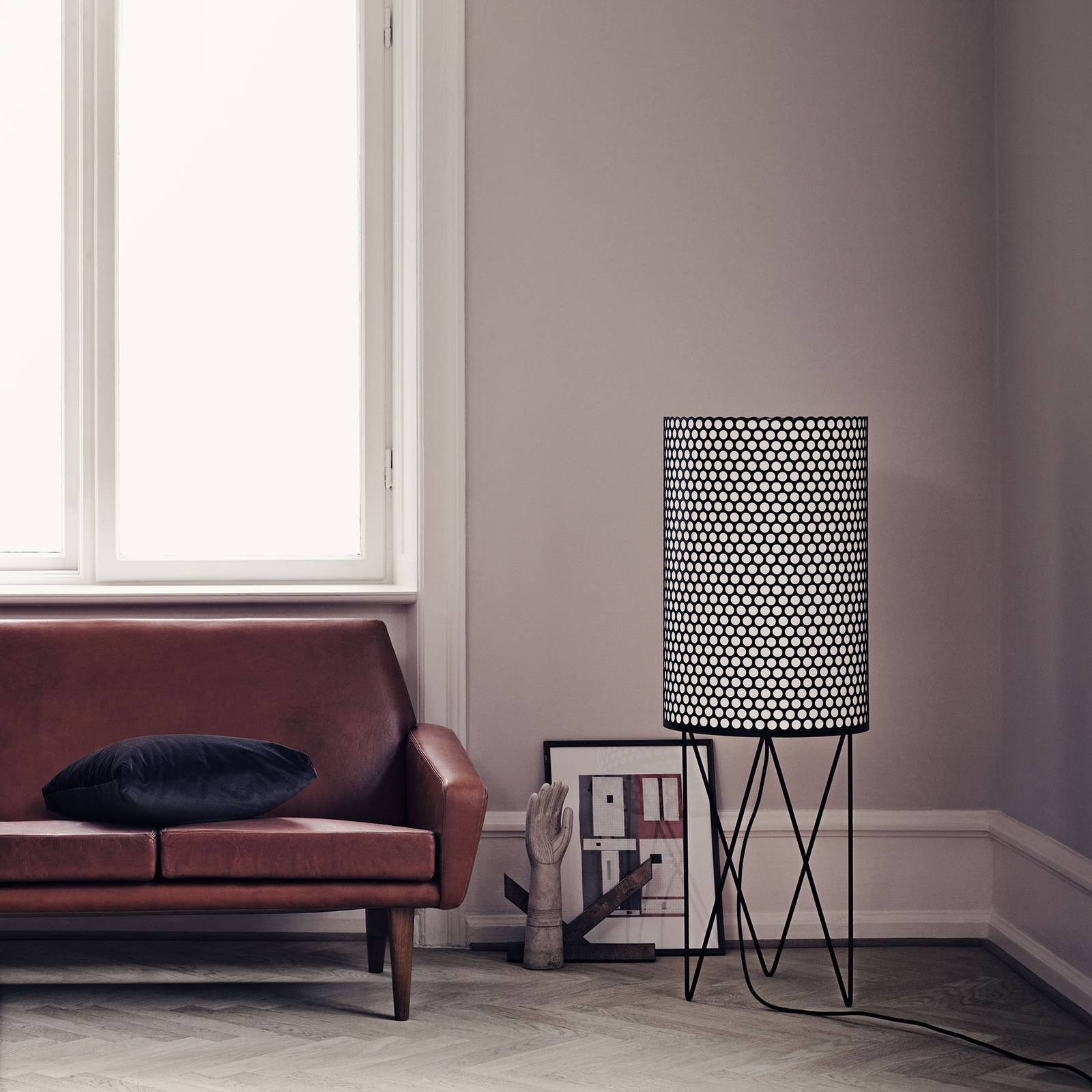 GUBI Pedrera PD2 gulvlampe med dimmer, svart