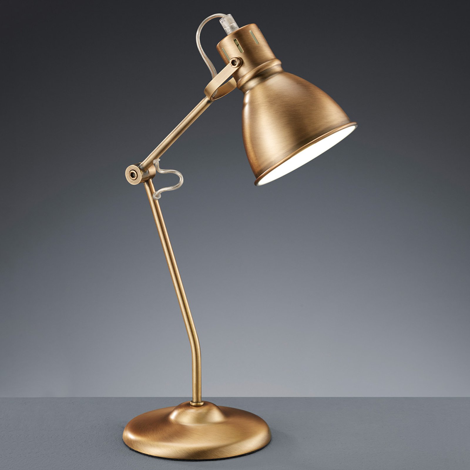 Vakker bordlampe Keali antikkmessing