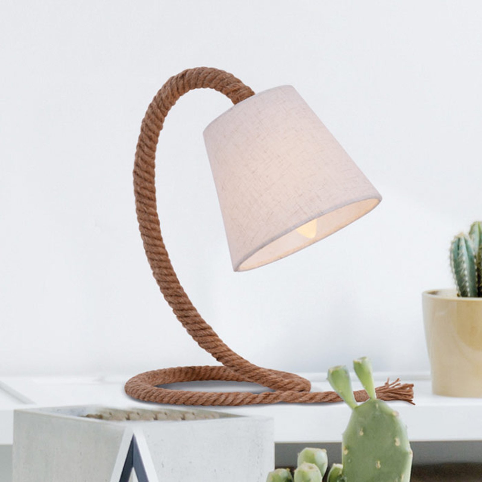 Rope bordlampe med tekstilskjerm og naturtau