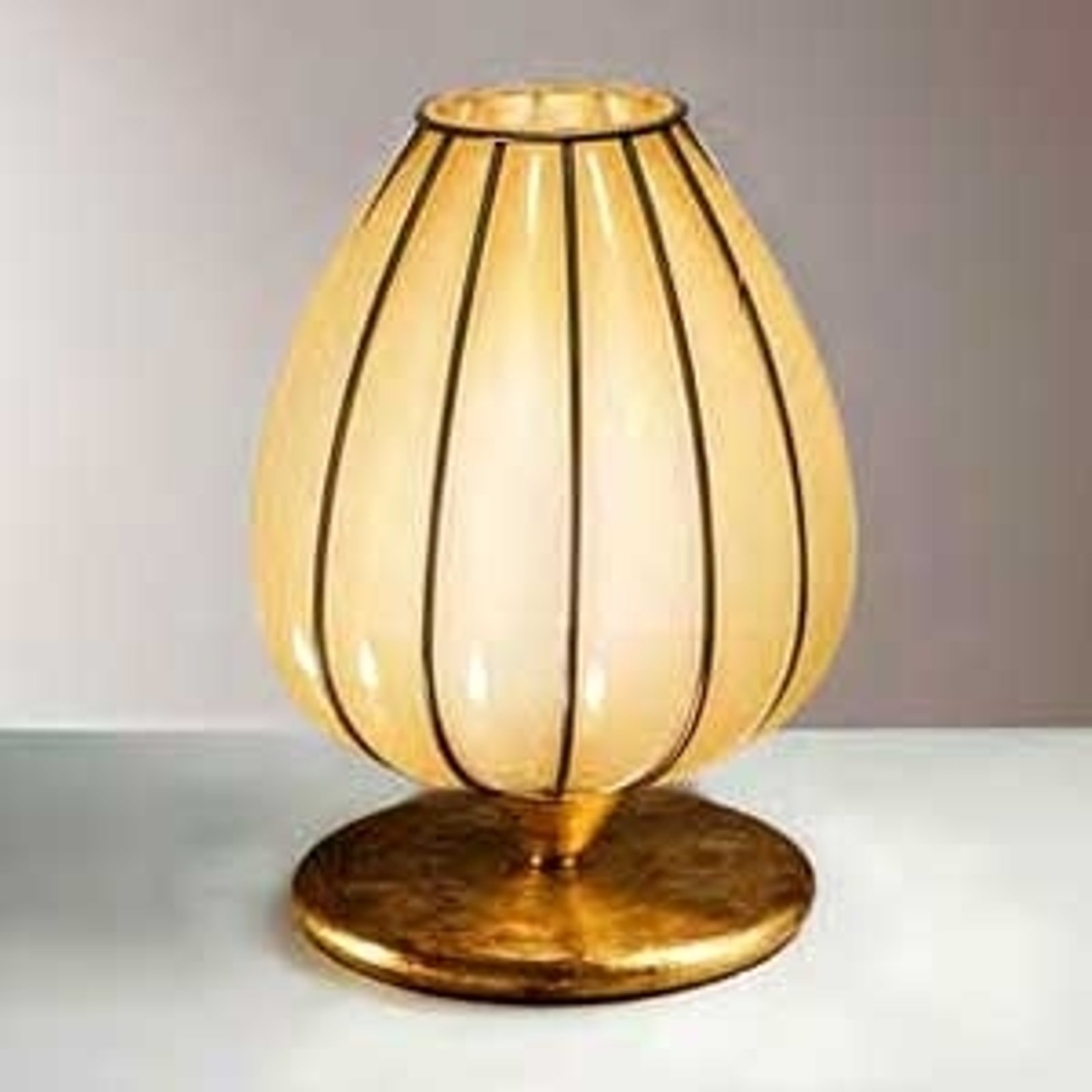 Håndlaget bordlampe GEMMA