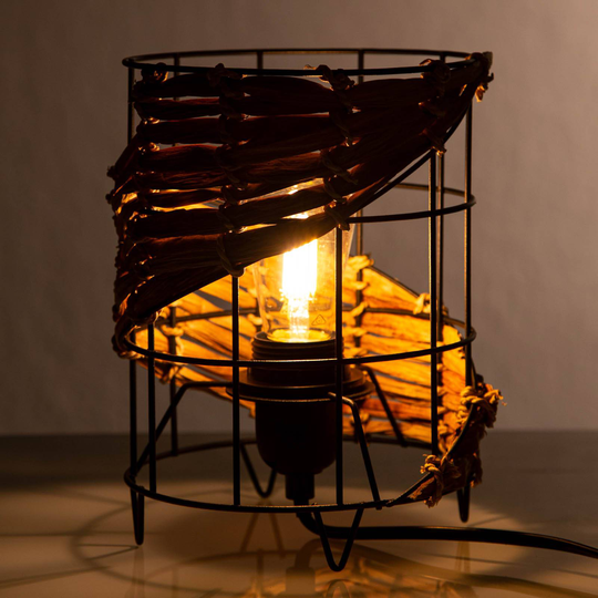 Java bordlampe, strengskjerm med flettet gress