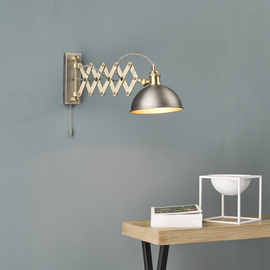 Sakselampe Governor i antikk finish