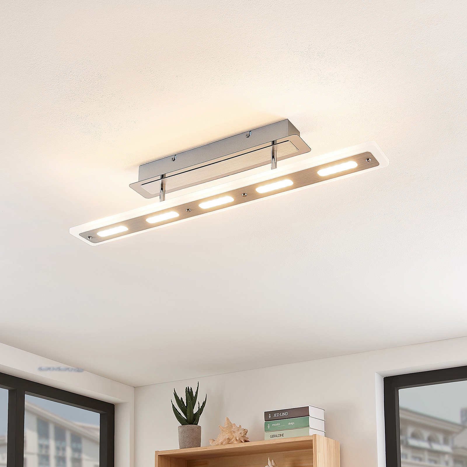 Lindby Lavea LED-taklampe i krom