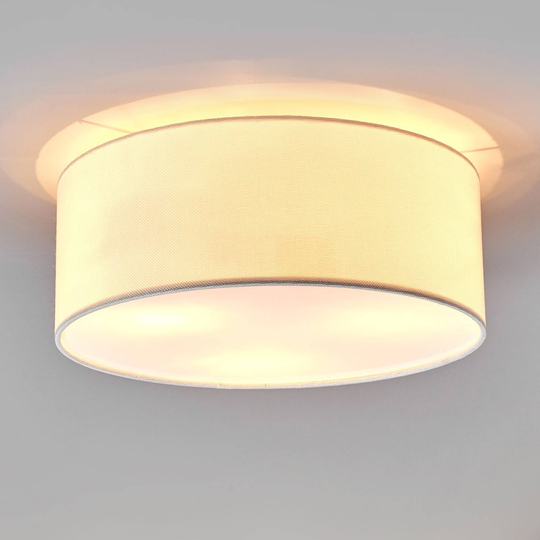 Hvit taklampe i stoff Henrika